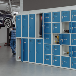 Öltözőszekrény 230 Voltos aljzattal